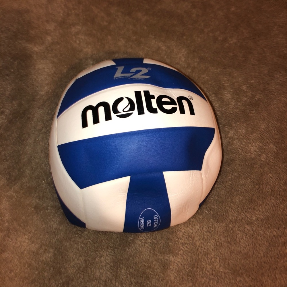 Molten L2 volleyball